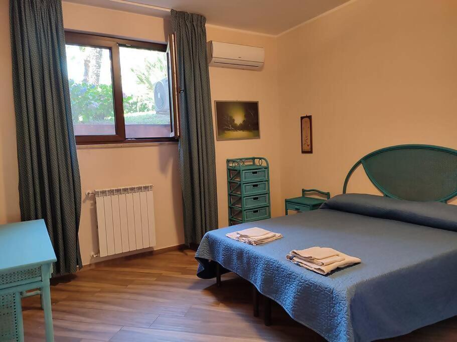 Da Nonna Cettina Appartamento In Villa Con Piscina Palermo Bagian luar foto